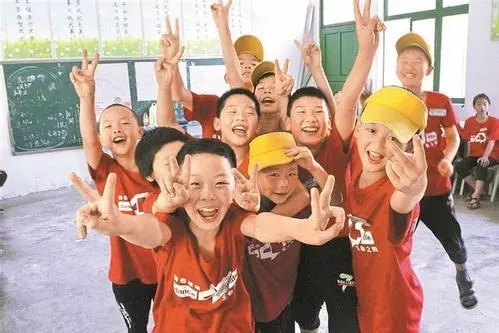開學倒計時，學校除甲醛讓熊孩子們元氣滿滿迎接新學期！