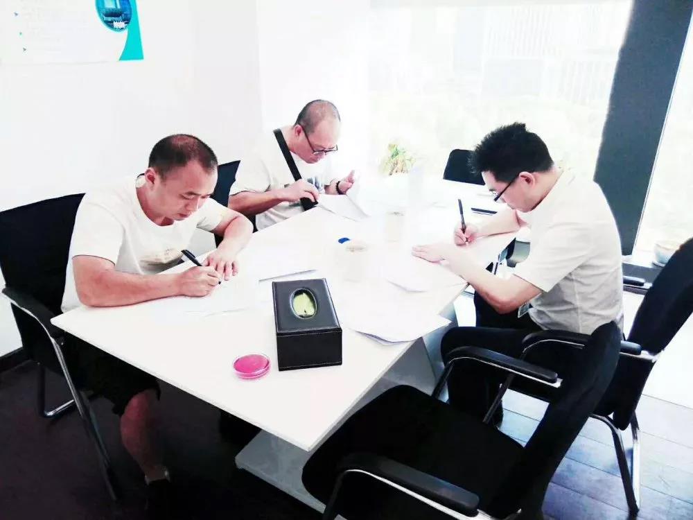 熱烈祝賀曾總簽約創綠家江西省贛州市縣級代理！
